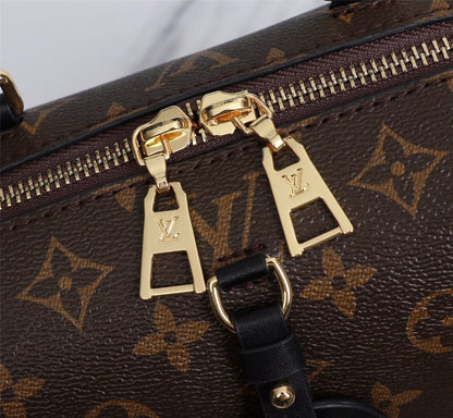 Louis Vuitton Petite Malle