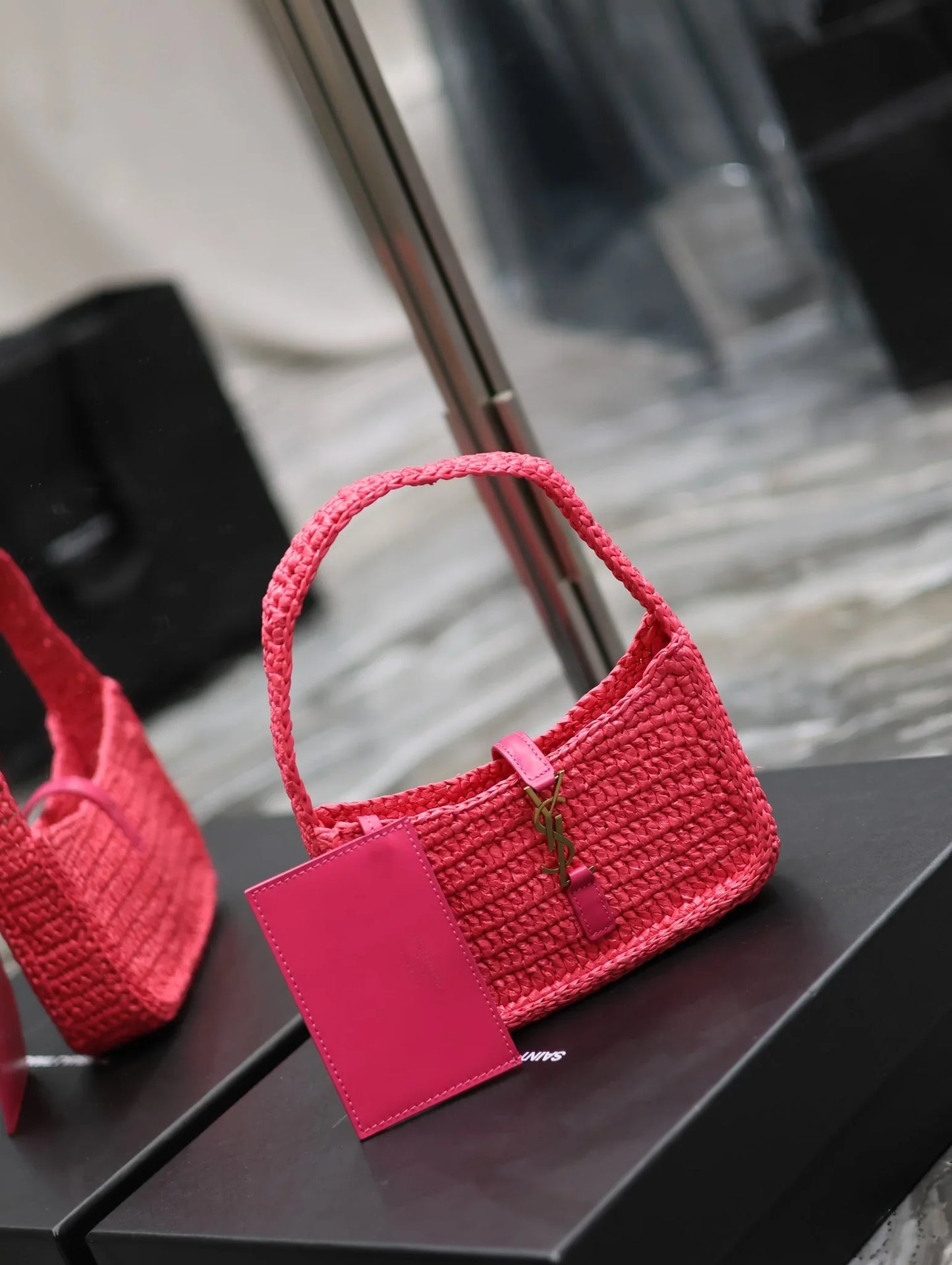 YSL Le 5 À 7 Mini In Raffia Pink - 19 X 11.5 X 4.5 CM