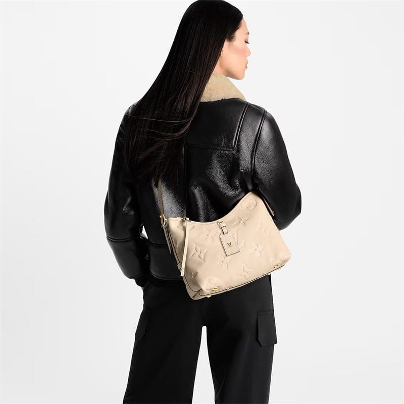 Louis Vuitton CARRYALL PM – EXCLUSIVELY ONLINE  M46293