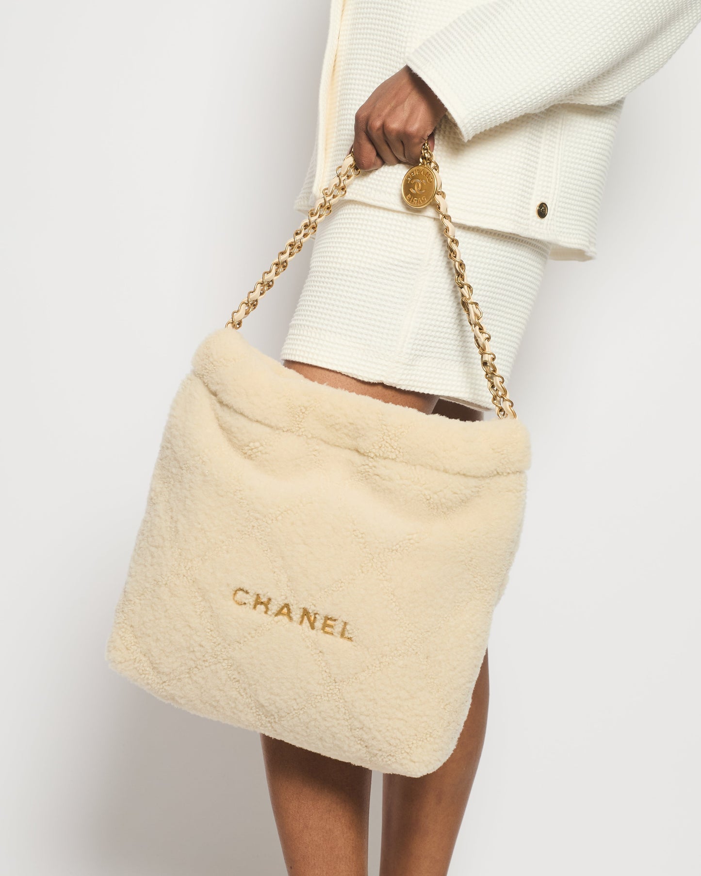 Chanel 24/K Beige Large 22 Shearling Bag with Champagne Gold Hardware