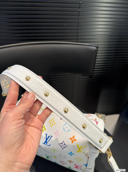 Louis Vuitton LV Trend White Tote Bag Crossbody 23x16cm