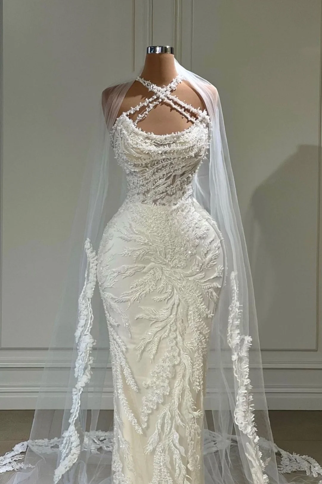 Luxury Long Wedding Dress White Halter With Tulle Appliques Gown White Wedding Dress DP619
