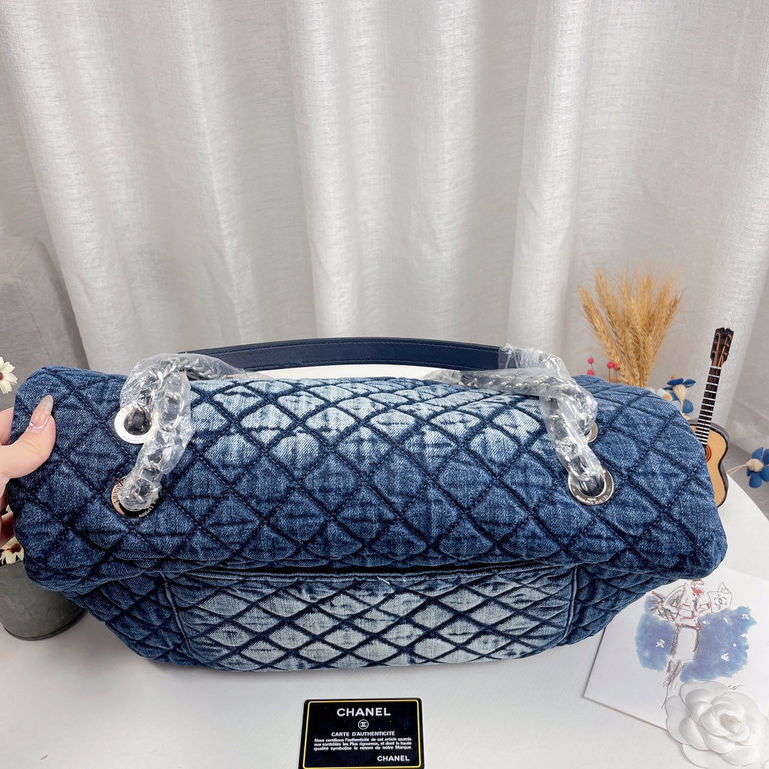 Chanel Jumbo Classic Flap Tote Bag