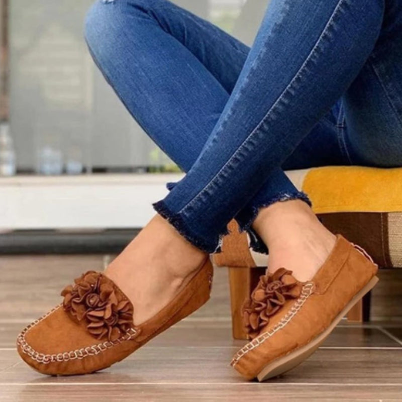 Square toe flat flower beanie shoes