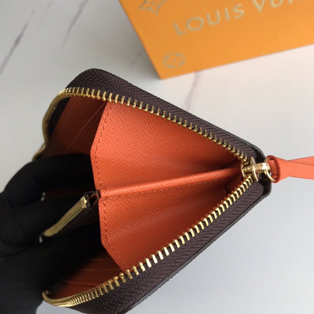 Louis Vuitton Zippy Wallet