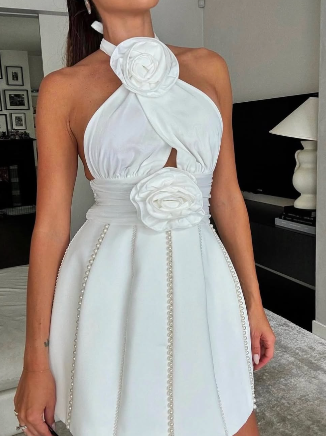 Charming A Line Halter 3D Floral Pearls Satin Short Homecoming Dress Birthday Dress SH2036