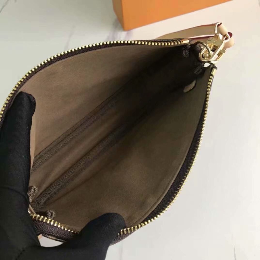 Louis Vuitton Pochette Accessories