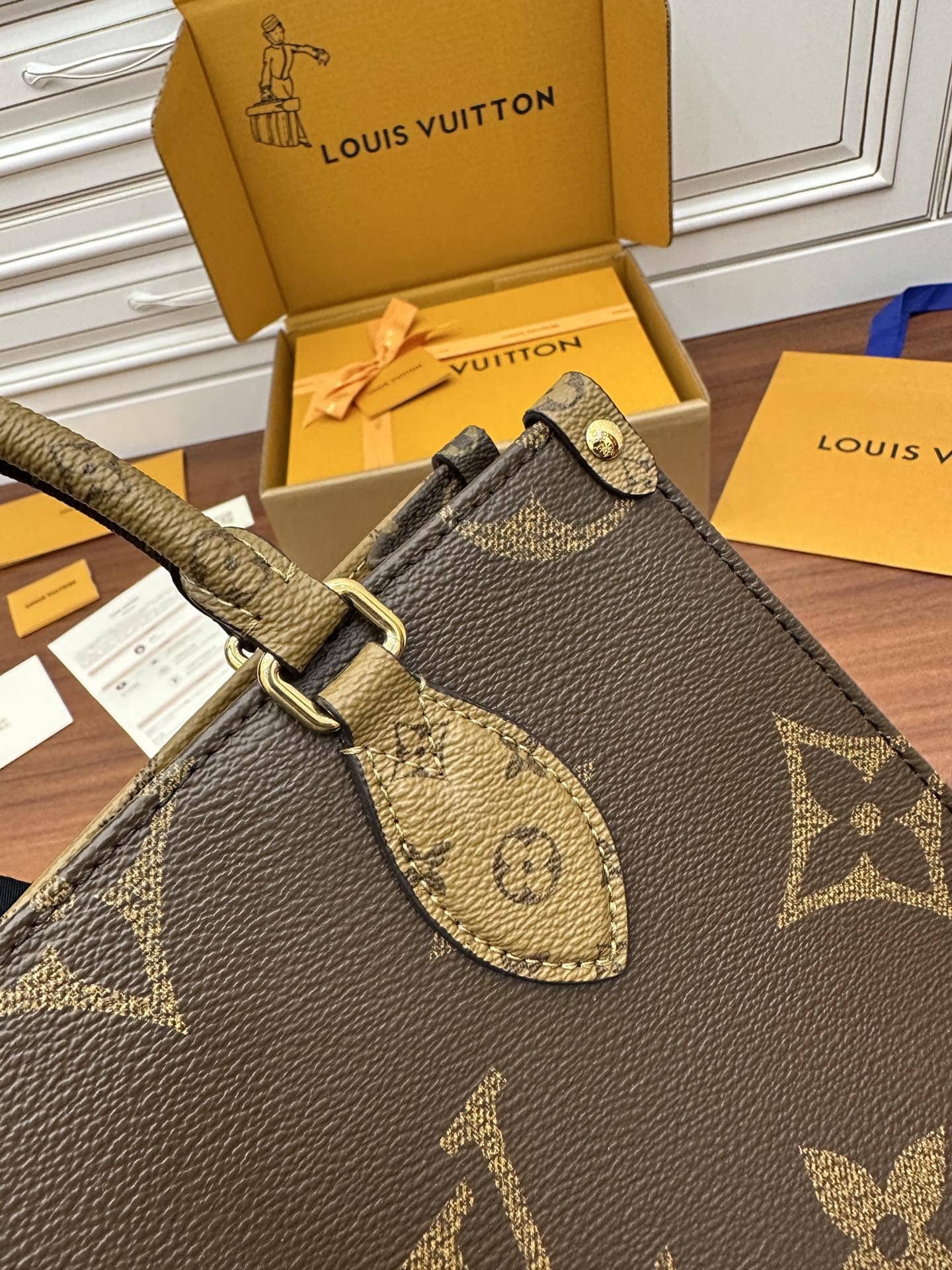 Louis Vuitton LV Neverfull Bag