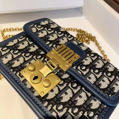 Dr addict chain embroidered presbyopia bag