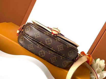 Louis Vuitton M46740 Saumur BB