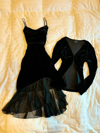 Black stylish elegant velvet spaghetti straps long ruffled cocktail party dress prom dress formal dress evening gown with jacketgh3300