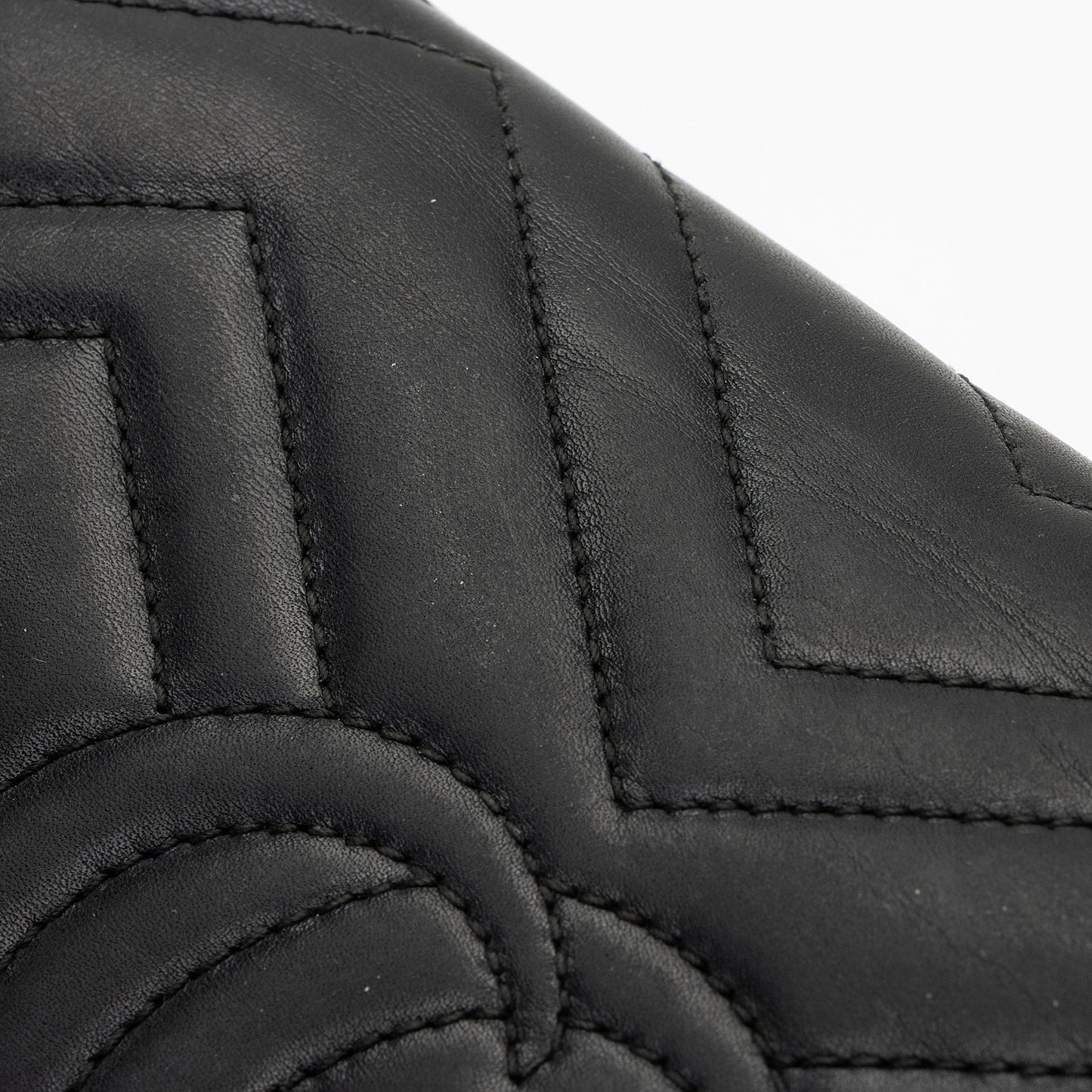 Gucci Matelasse Leather GG Marmont Mini Wallet on Chain Bag (SHF-2W0NuI)