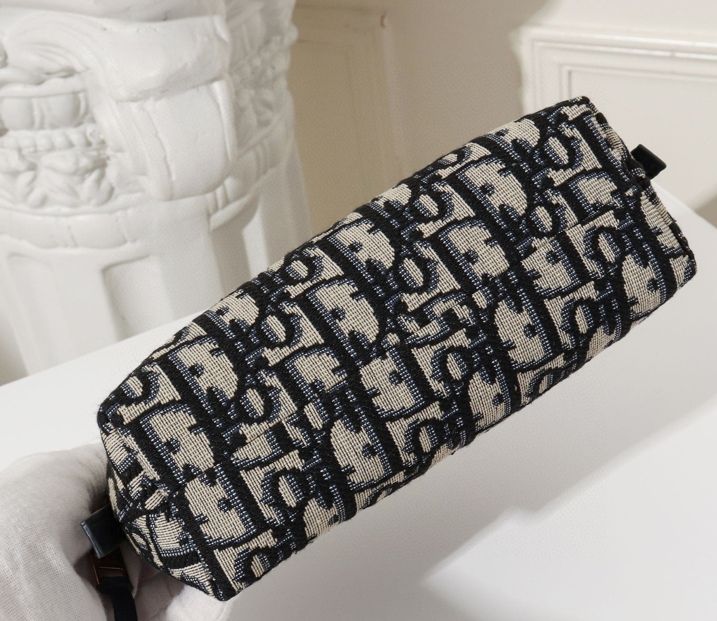 Dior 30 Montaigne Beauty Pouch