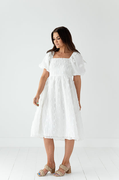 loveedsTM-Night Out Dress in White