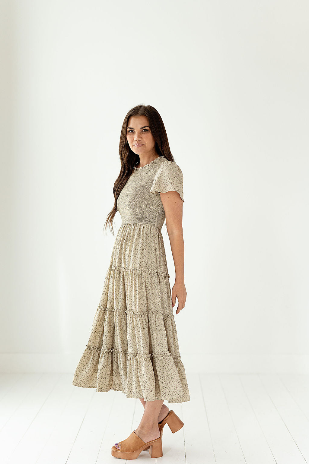 loveedsTM-Quinn Smocked Floral Dress