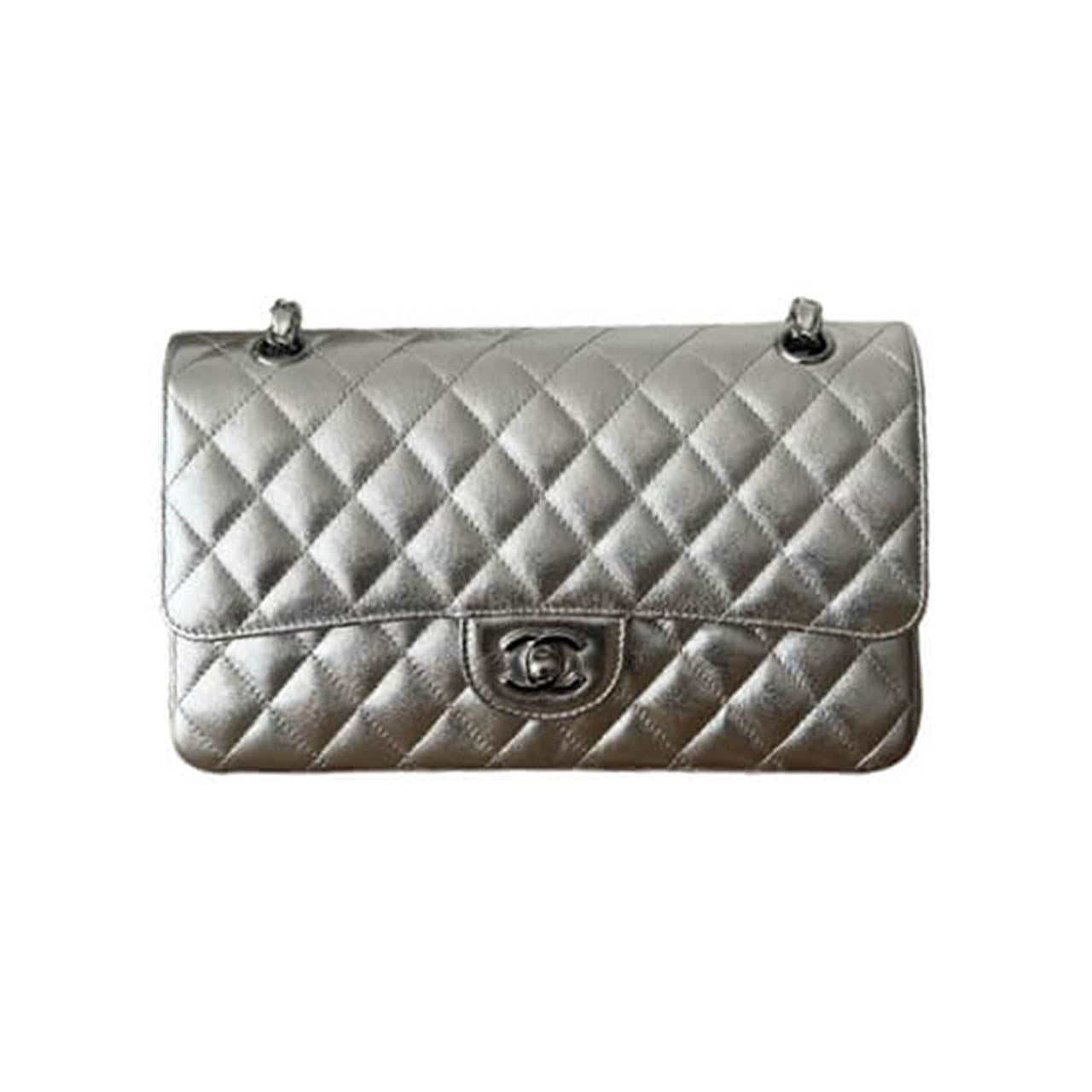 CHANEL Classic Flap Medium