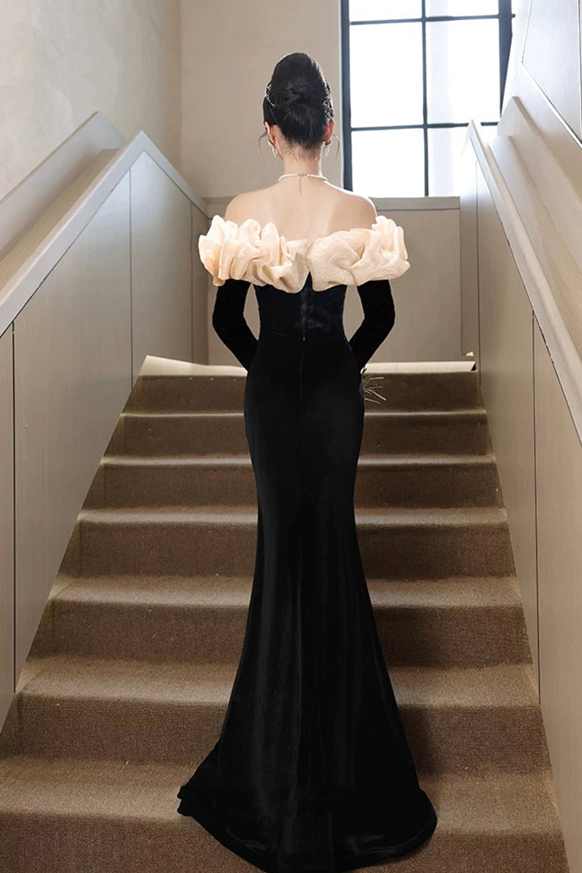 Black Velvet Long Sleeve Prom Dress, Mermaid Off the Shoulder Party Dress