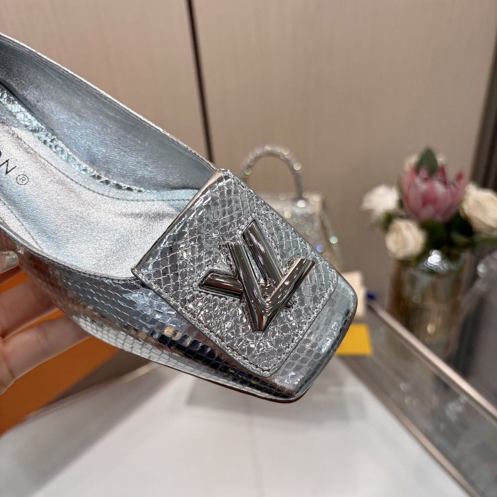 LOUIS VUITTON SHAKE PUMP SILVER
