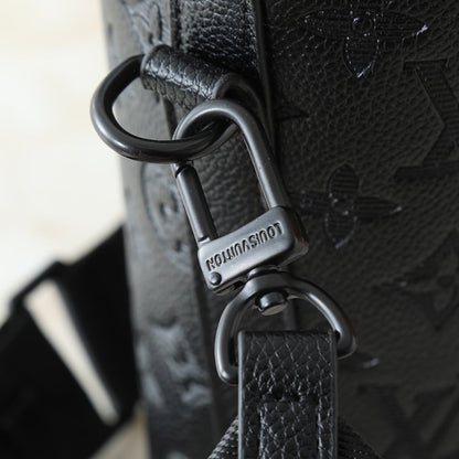 LOUIS VUITTON NOE CROSSBODY BAG BLACK 21CM M82248