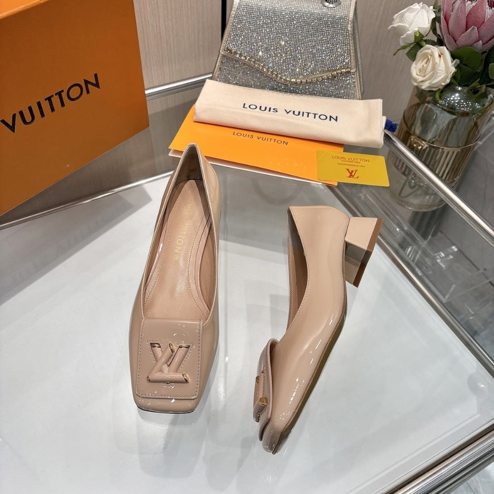 LOUIS VUITTON SHAKE PUMP NUDE