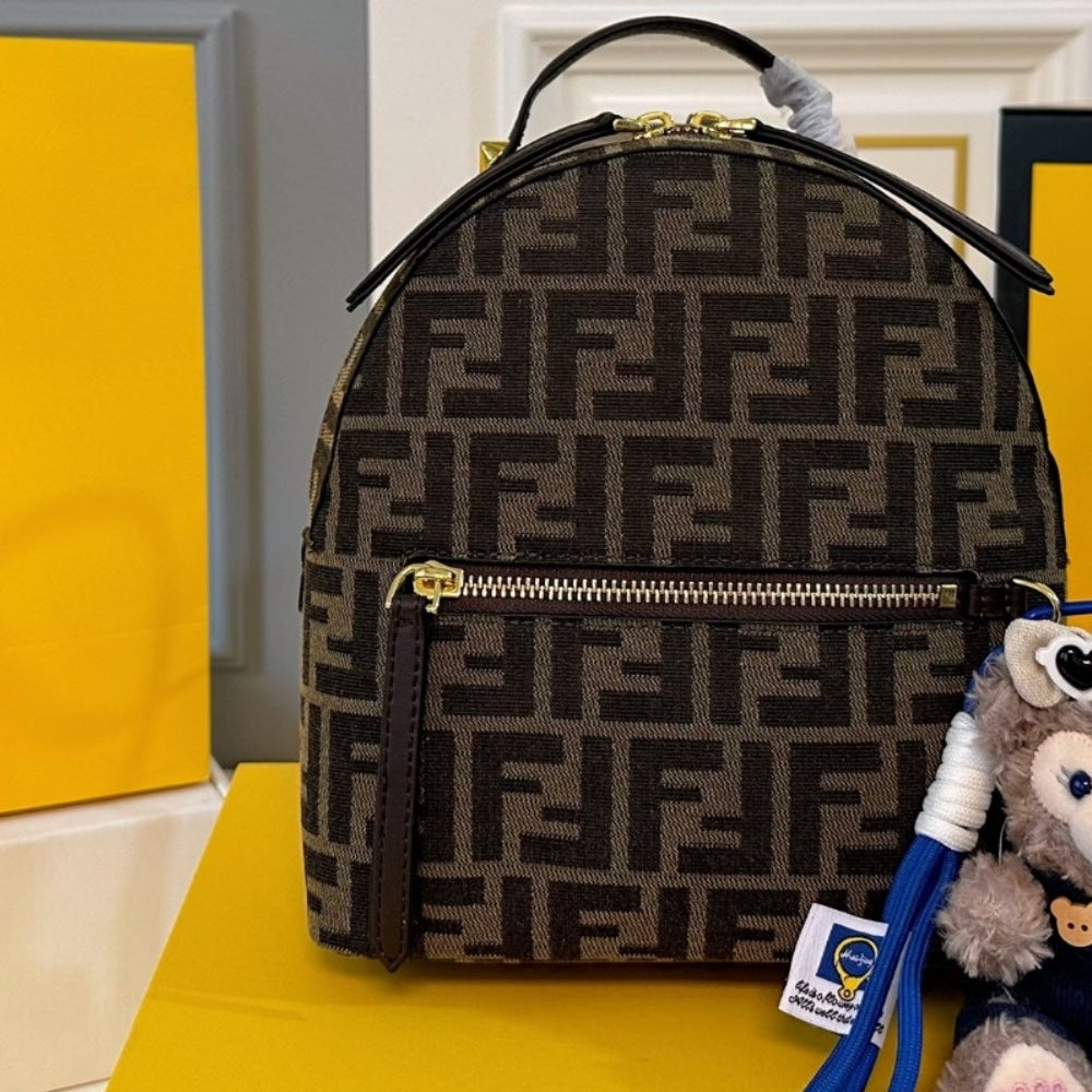 FENDI MINI BACKPACK BROWN 22CM 8BZ038A5TLF13VK