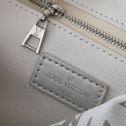 LOUIS VUITTON COSMETIC POUCH FROST GRADIENT SILVER 27CM M12052