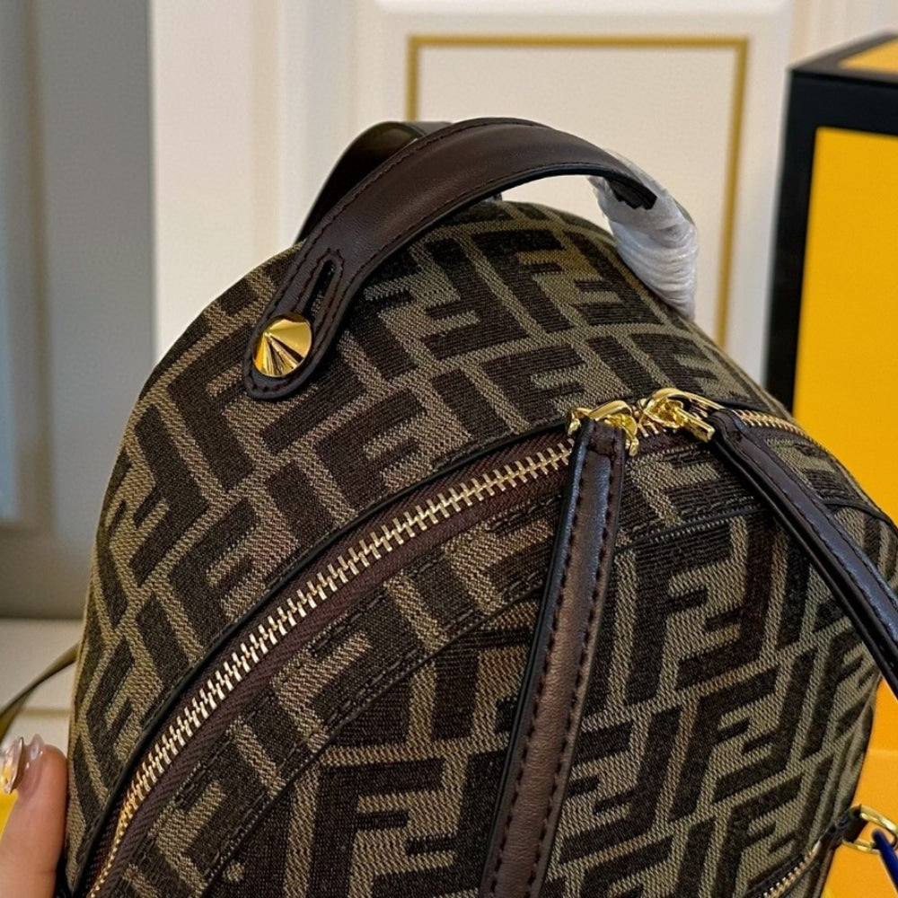 FENDI MINI BACKPACK BROWN 22CM 8BZ038A5TLF13VK