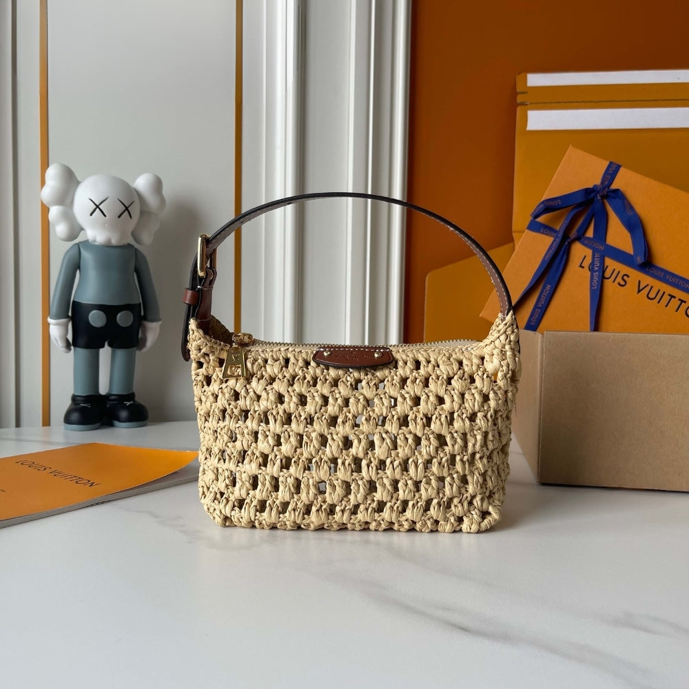 LOUIS VUITTON HILLS POCHETTE RAFFIA NATURAL TAN 18CM M14304