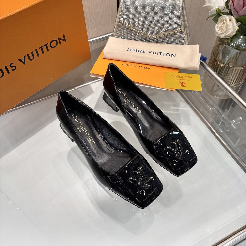 LOUIS VUITTON SHAKE PUMP BLACK
