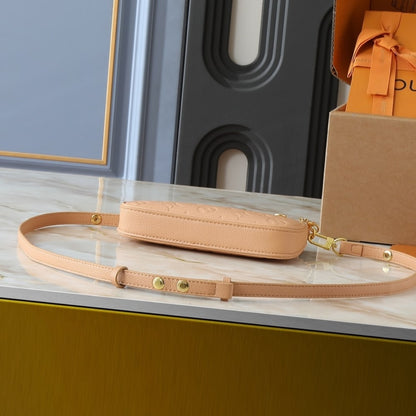 LOUIS VUITTON EASY POUCH SAND 19CM M14421