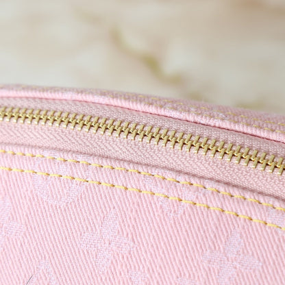 LOUIS VUITTON COSMETIC POUCH GM WASHED PINK 27CM