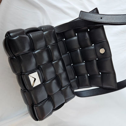 Bottega Veneta Cassette medium padded intrecciato leather shoulder bag