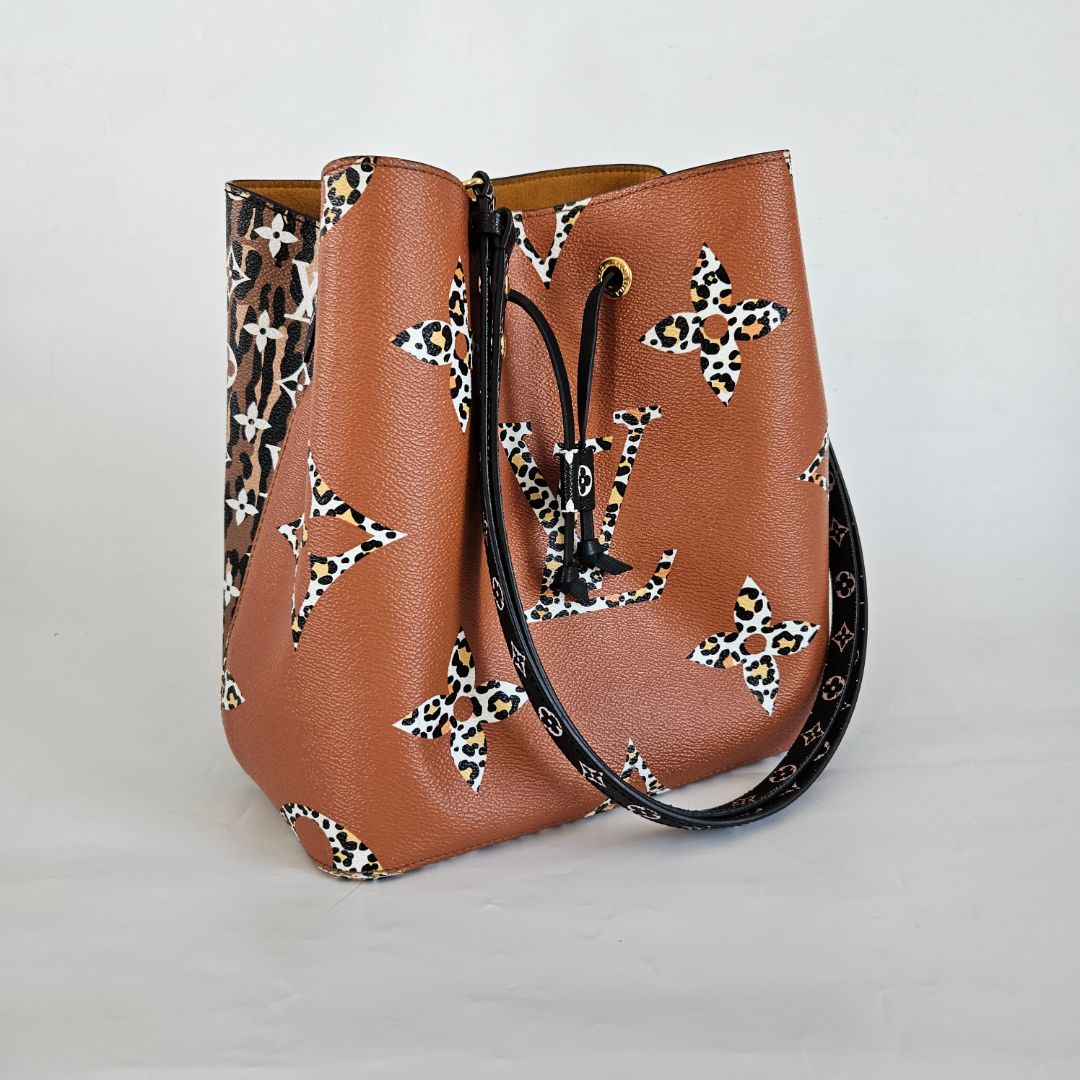 Louis Vuitton Louis Vuitton Giant Monogram Jungle Neoneo