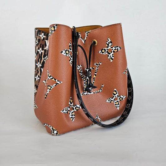 Louis Vuitton Louis Vuitton Giant Monogram Jungle Neoneo