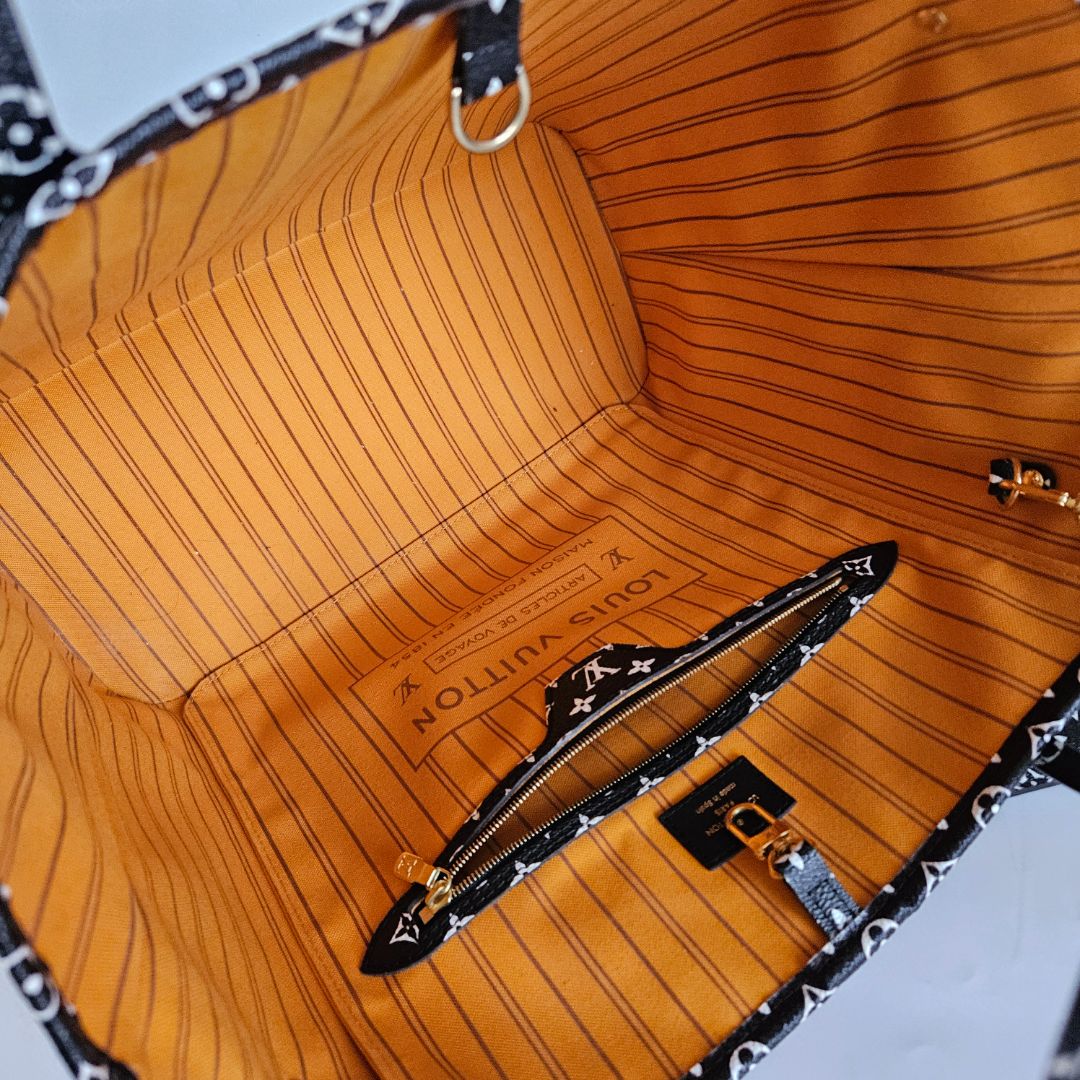 Louis Vuitton Monogram Giant Jungle Neverfull