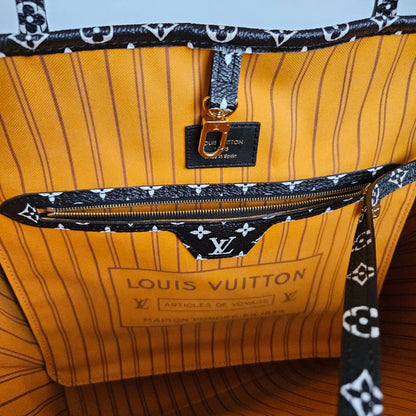 Louis Vuitton Monogram Giant Jungle Neverfull