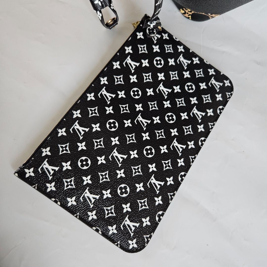 Louis Vuitton Monogram Giant Jungle Neverfull