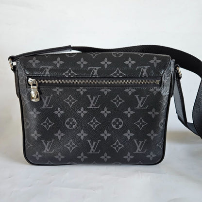 Louis Vuitton District PM Messenger Mens Bag