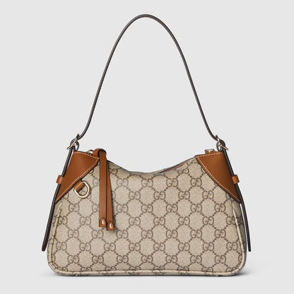 GUCCI GG Emblem small shoulder bag