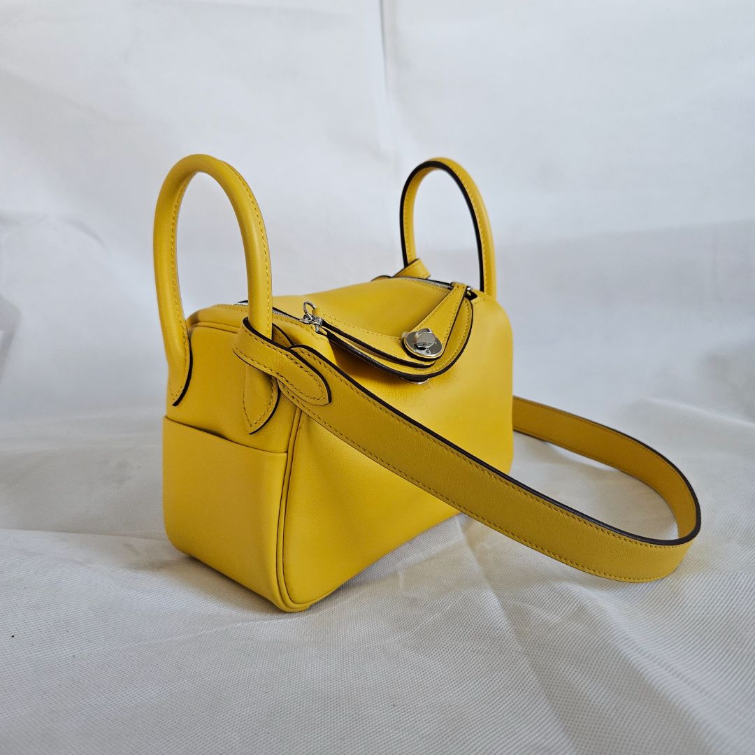 Hermès Mini Lindy Lime Yellow Swift leather bag