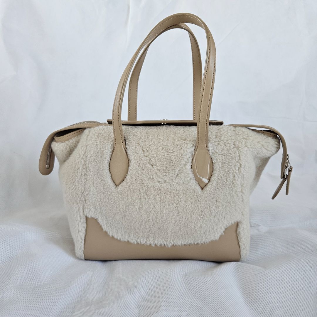 Loro Piana Happy Day Micro Leather And Cashmere And Silk-blend Fleece Tote