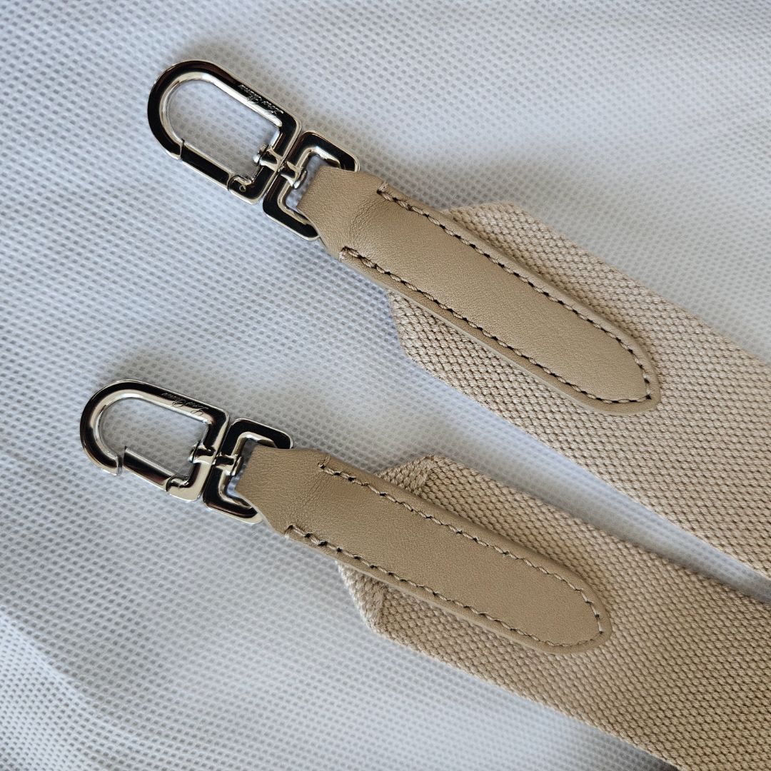 Loro Piana Happy Day Micro Leather And Cashmere And Silk-blend Fleece Tote