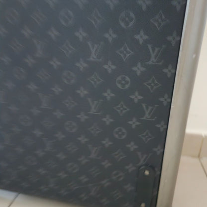 Louis Vuitton Luggage Horizon 70 Monogram Eclipse