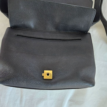 Gucci Black Leather Large GG Marmont Shoulder Bag