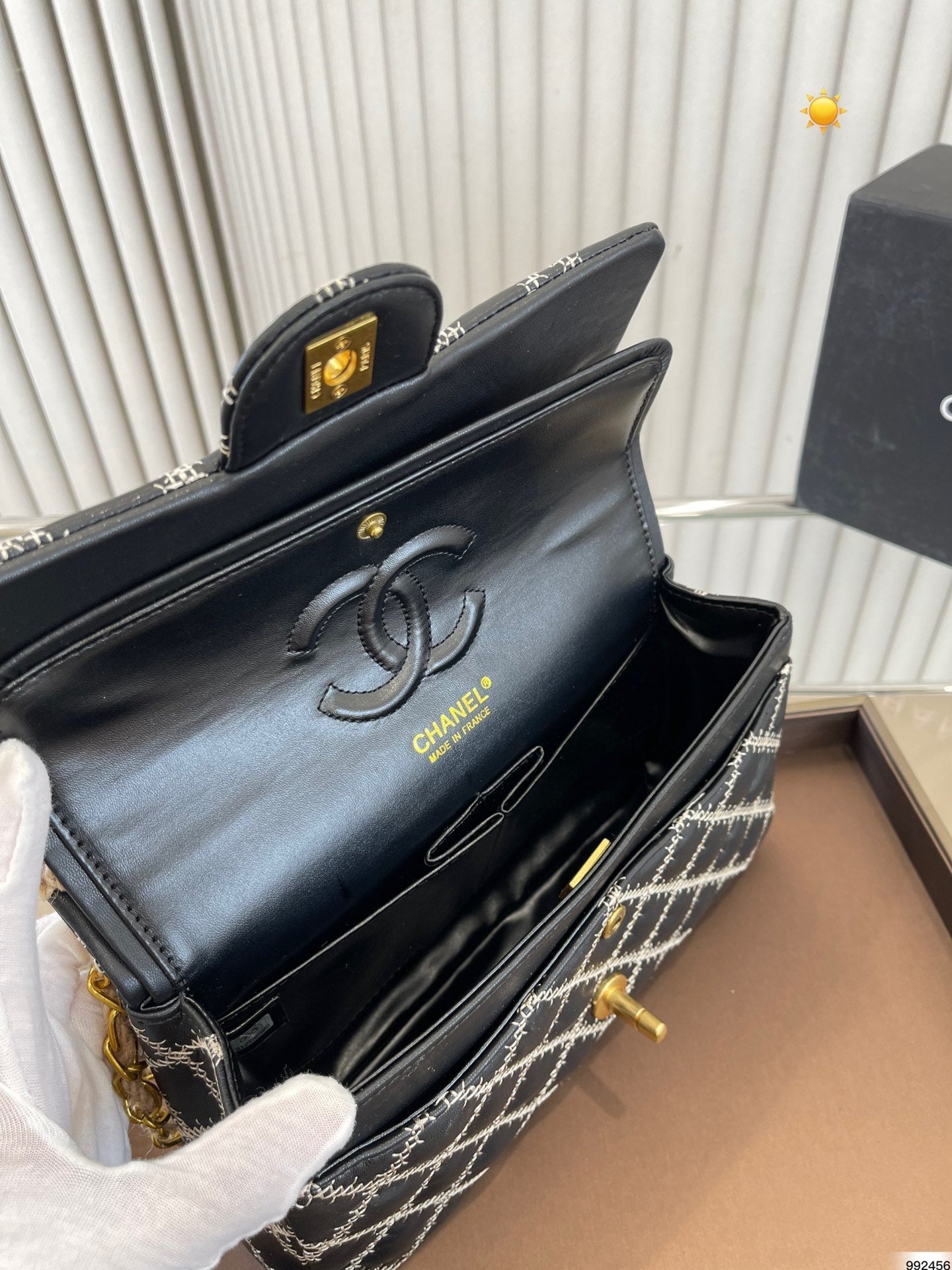 Chanel Luxury Diamond Tote Bag