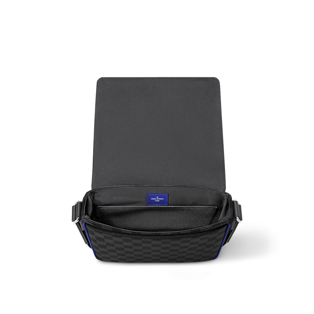 Louis Vuitton N00085 District Messenger