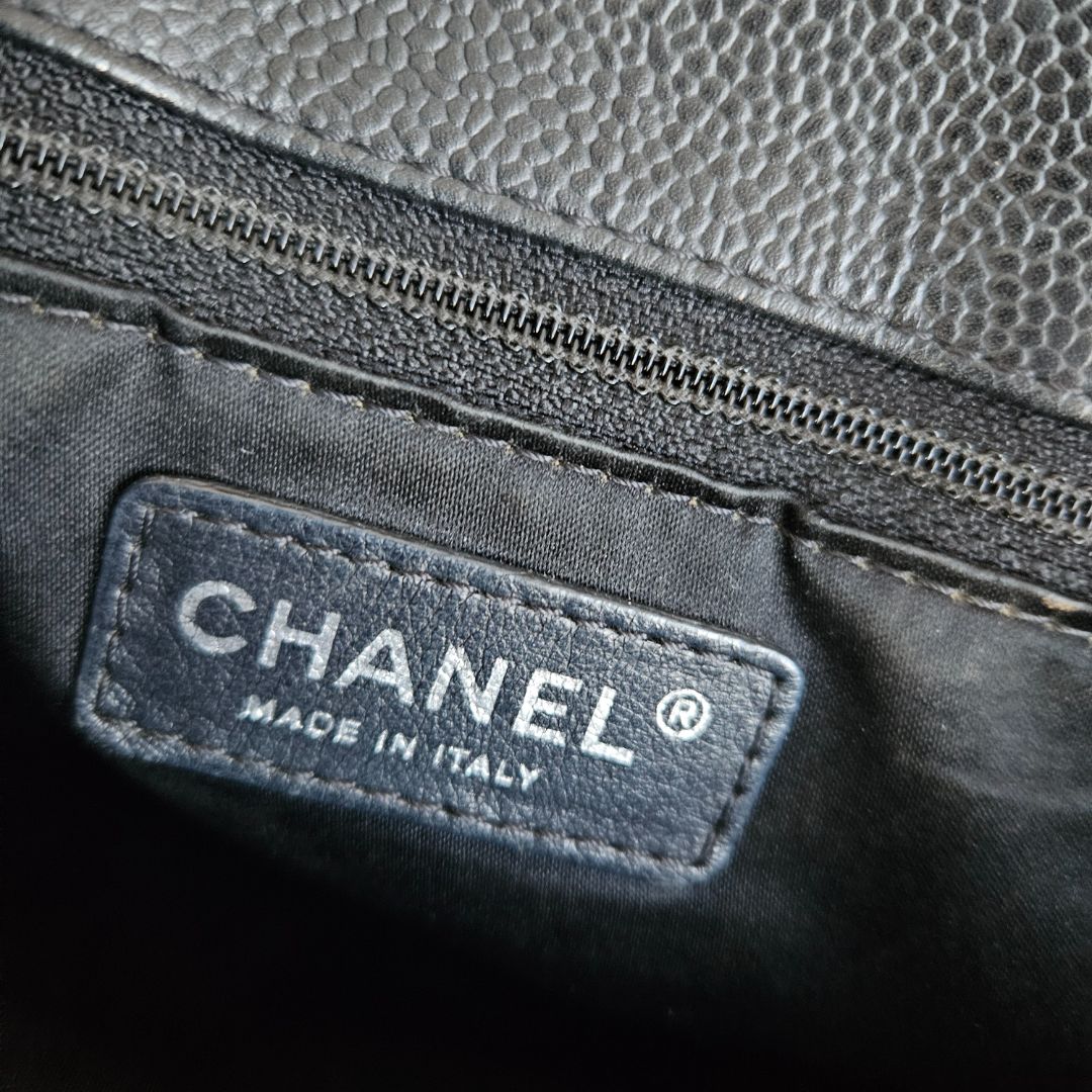 Chanel black GST tote bag caviar