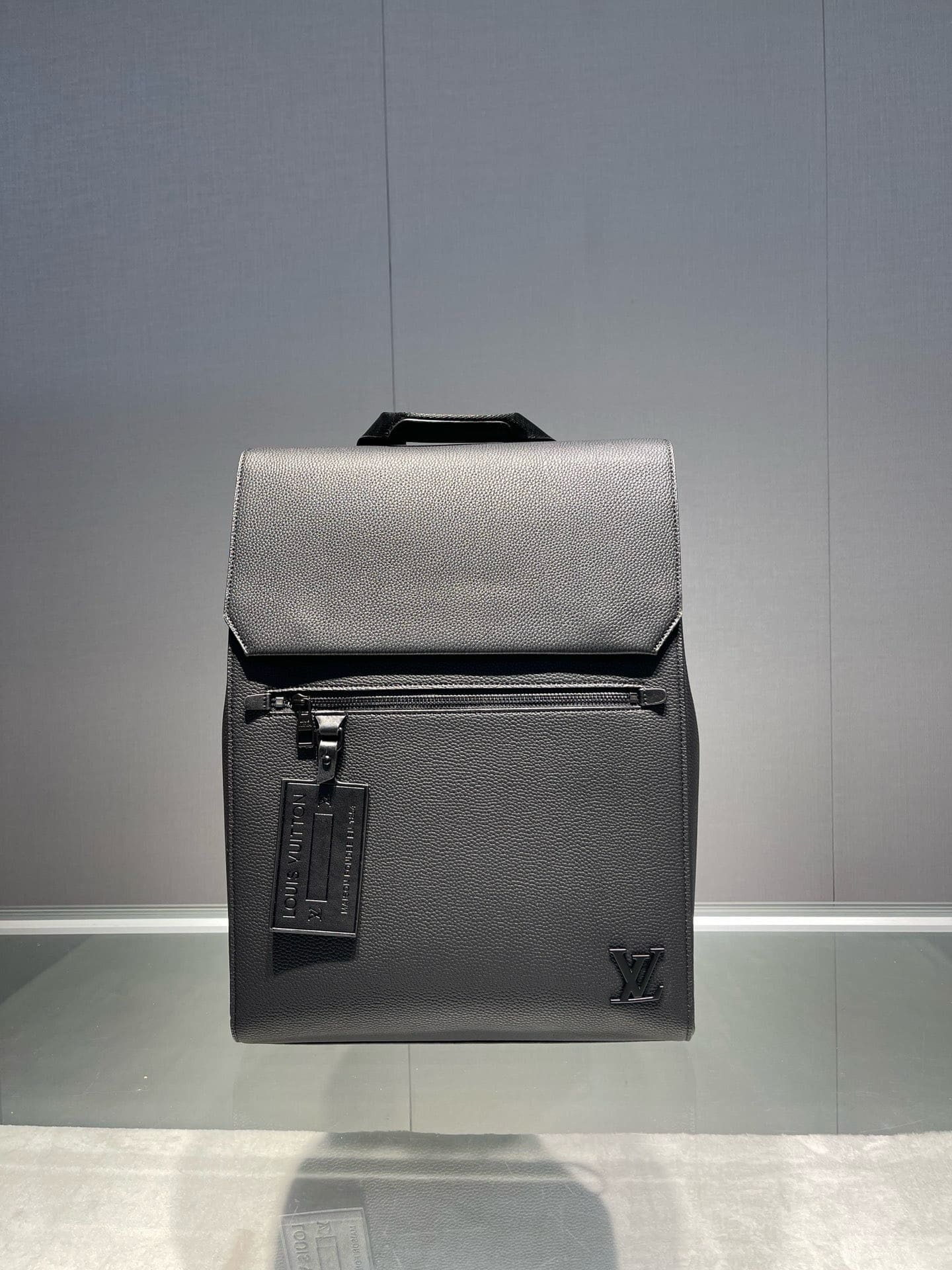 Louis Vuitton M21367 Fastline Backpack