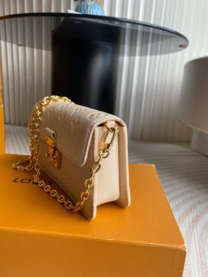 Louis Vuitton M82836 WALLET ON CHAIN METIS handbags