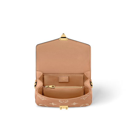 Louis Vuitton M12735 Pochette Métis East West